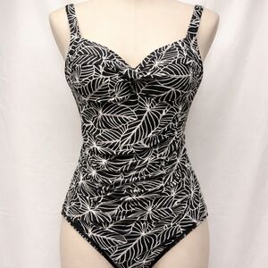 Nip Tuck Swim Black White Leaf Print Ruched One Piece Multi Fit Cup Size 10